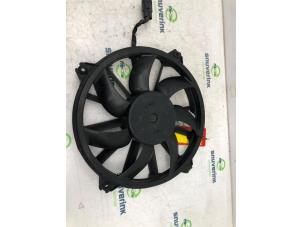 Used Fan motor Citroen Berlingo 1.6 BlueHDI 75 Price € 42,35 Inclusive VAT offered by Snuverink Autodemontage