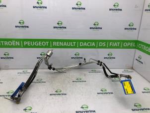Usagé Tuyau clim Peugeot 308 (4A/C) 1.6 VTI 16V Prix € 70,00 Règlement à la marge proposé par Snuverink Autodemontage