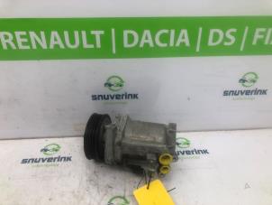 Used Air conditioning pump Dacia Lodgy (JS) 1.6 16V Price € 200,00 Margin scheme offered by Snuverink Autodemontage
