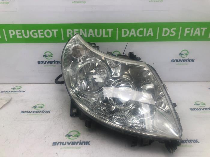 Headlight, right from a Fiat Ducato (250) 2.0 D 115 Multijet 2013