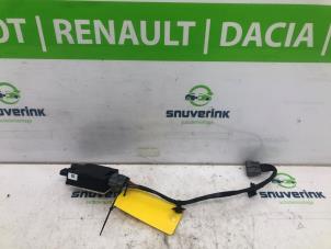 Used Computer, miscellaneous Renault Master IV (MA/MB/MC/MD/MH/MF/MG/MH) 2.3 dCi 150 16V Price on request offered by Snuverink Autodemontage