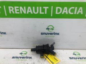 Used Water pump Renault Master IV (MA/MB/MC/MD/MH/MF/MG/MH) 2.3 dCi 150 16V Price € 42,35 Inclusive VAT offered by Snuverink Autodemontage