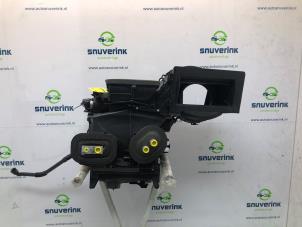 Used Heater housing Renault Master IV (MA/MB/MC/MD/MH/MF/MG/MH) 2.3 dCi 150 16V Price on request offered by Snuverink Autodemontage
