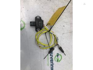 Gebrauchte Auspuff Temperatursensor Renault Master III (MA/MB/MC/MD/MH/MF/MG/MH) 2.3 dCi 150 16V Preis € 60,50 Mit Mehrwertsteuer angeboten von Snuverink Autodemontage