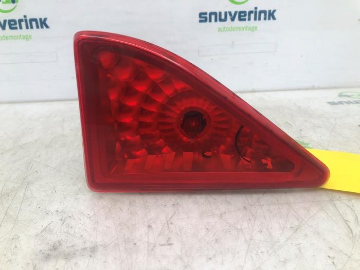 Third brake light from a Renault Master IV (MA/MB/MC/MD/MH/MF/MG/MH) 2.3 dCi 150 16V 2022
