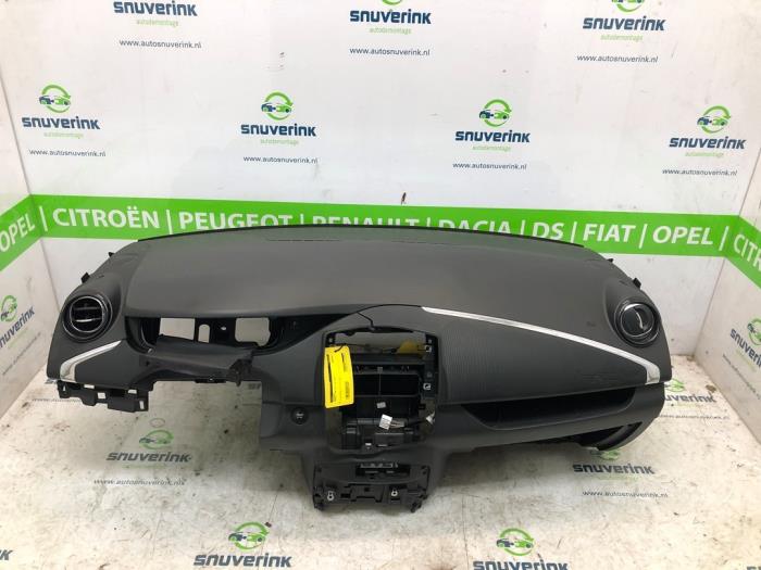 Dashboard Renault Zoé 65kW 681000303R Snuverink Autodemontage