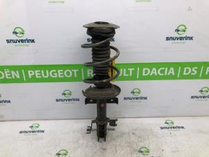 Used Front shock absorber rod, right Renault Clio IV (5R) 0.9 Energy TCE 90 12V Price € 50,00 Margin scheme offered by Snuverink Autodemontage
