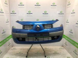 Used Front bumper Renault Megane II CC (EM) 1.6 16V Price € 125,00 Margin scheme offered by Snuverink Autodemontage