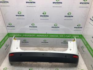 Usagé Pare-chocs arrière Dacia Lodgy (JS) 1.6 16V Prix € 250,00 Règlement à la marge proposé par Snuverink Autodemontage