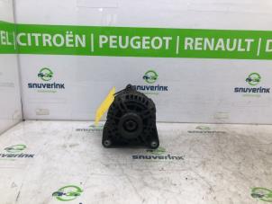 Usagé Alternateur Renault Twingo II (CN) 1.2 16V Prix € 25,00 Règlement à la marge proposé par Snuverink Autodemontage