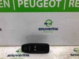 Used Multi-functional window switch Peugeot 208 I (CA/CC/CK/CL) 1.2 Vti 12V PureTech 82 Price € 70,00 Margin scheme offered by Snuverink Autodemontage