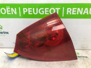 Usagé Feu arrière gauche Peugeot 307 Break (3E) 1.6 16V Prix € 60,00 Règlement à la marge proposé par Snuverink Autodemontage