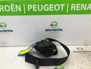 Used Front seatbelt, left Peugeot 206 (2A/C/H/J/S) 1.4 XR,XS,XT,Gentry Price € 40,00 Margin scheme offered by Snuverink Autodemontage