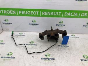 Usagé Tubulure d'échappement Peugeot 206 (2A/C/H/J/S) 1.4 XR,XS,XT,Gentry Prix € 90,00 Règlement à la marge proposé par Snuverink Autodemontage