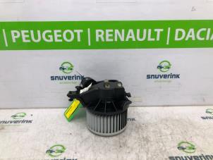 Usados Motor de ventilador de calefactor Opel Corsa D 1.3 CDTi 16V ecoFLEX Precio de solicitud ofrecido por Snuverink Autodemontage