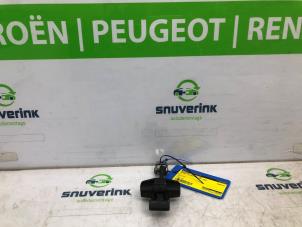 Usagé Butée 2portes gauche Peugeot Bipper (AA) 1.4 HDi Prix sur demande proposé par Snuverink Autodemontage