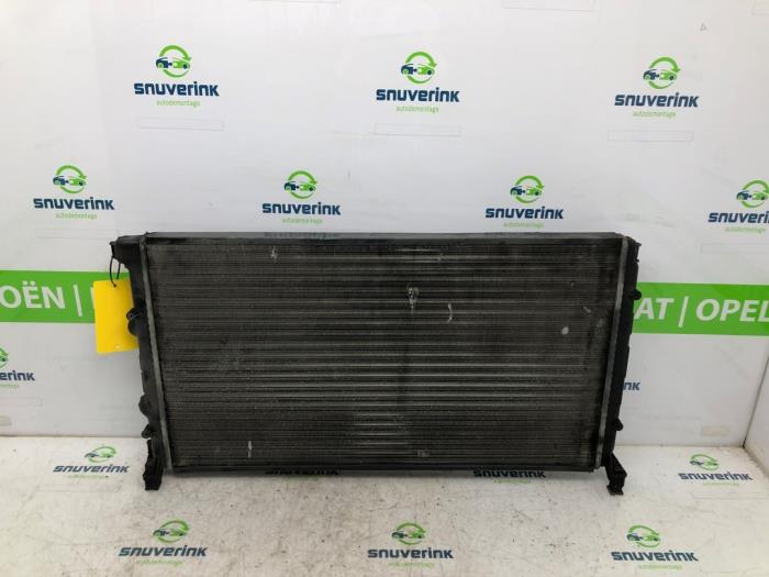 Usagé Radiateur Renault Master II (FD/HD) 2.5 dCi 120 FAP Prix € 69,42 Prix TTC proposé par Snuverink Autodemontage