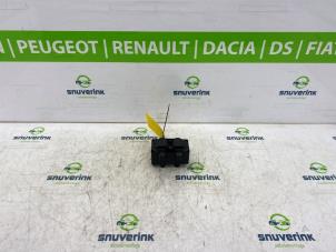 Used Ignition coil Renault Modus/Grand Modus (JP) 1.2 16V TCE 100 Price € 40,00 Margin scheme offered by Snuverink Autodemontage