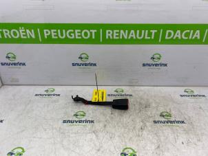 Usagé Attache ceinture avant droite Renault Modus/Grand Modus (JP) 1.2 16V TCE 100 Prix sur demande proposé par Snuverink Autodemontage