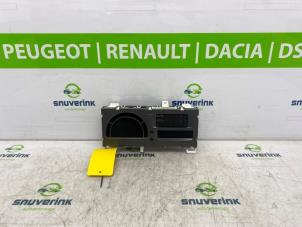 Usados Panel de instrumentación Renault Modus/Grand Modus (JP) 1.2 16V TCE 100 Precio de solicitud ofrecido por Snuverink Autodemontage
