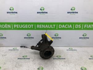 Usagé Joint avant droit Renault Master III (FD/HD) 2.5 dCi 120 FAP Prix € 181,50 Prix TTC proposé par Snuverink Autodemontage