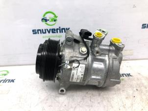 Used Air conditioning pump Mercedes Vito (447.6) 2.2 114 CDI 16V Price € 200,00 Margin scheme offered by Snuverink Autodemontage