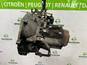 Usagé Boîte de vitesse Peugeot Bipper (AA) 1.4 HDi Prix € 550,00 Règlement à la marge proposé par Snuverink Autodemontage