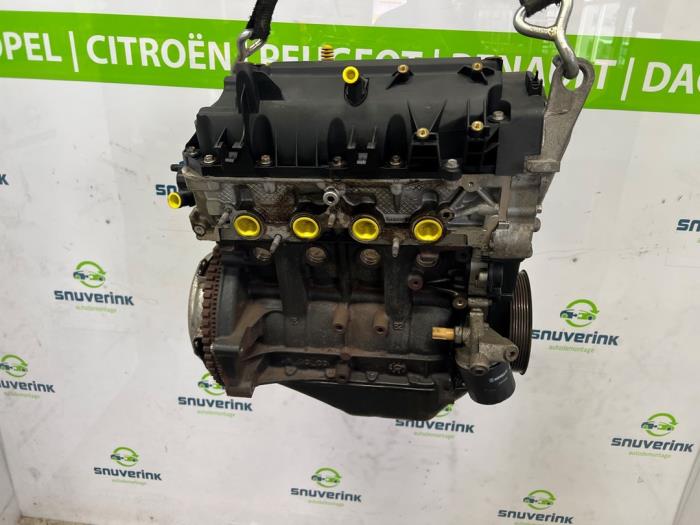 Engine from a Renault Twingo II (CN) 1.2 16V 2008