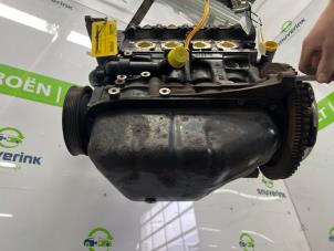 Engine from a Renault Twingo II (CN) 1.2 16V 2008