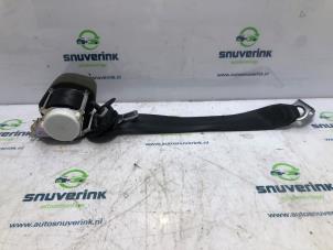 Usados Cinturón de seguridad derecha detrás Peugeot 308 (L3/L8/LB/LH/LP) 1.6 BlueHDi 120 Precio € 60,00 Norma de margen ofrecido por Snuverink Autodemontage