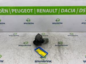 Usados Motor de limpiaparabrisas detrás Peugeot 107 1.0 12V Precio € 50,00 Norma de margen ofrecido por Snuverink Autodemontage