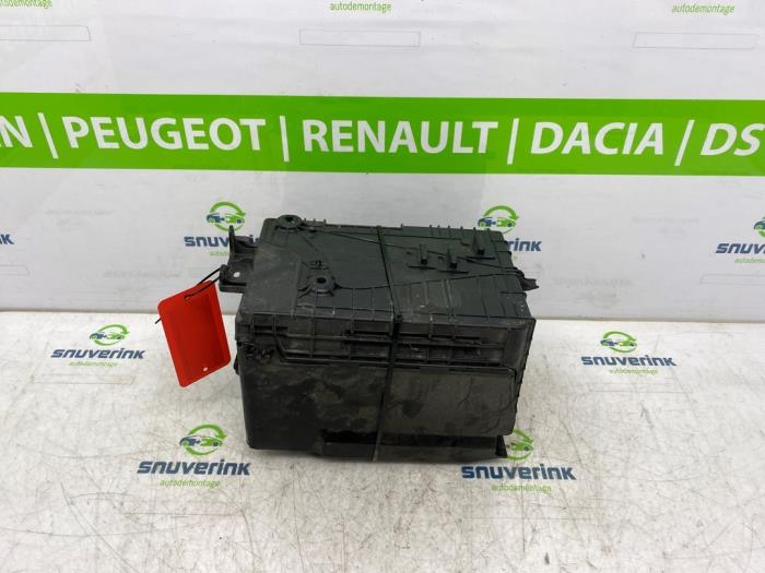 Begagnade Batterilåda Citroen DS3 (SA) 1.6 e-HDi Pris € 25,50 Marginaltabell erbjuds av Snuverink Autodemontage