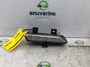 Used Daytime running light, right Renault Clio IV (5R) 0.9 Energy TCE 90 12V Price € 45,00 Margin scheme offered by Snuverink Autodemontage