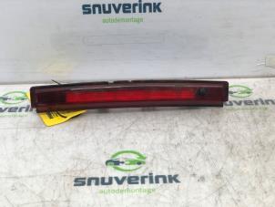 Used Third brake light Renault Clio IV (5R) 0.9 Energy TCE 90 12V Price € 15,00 Margin scheme offered by Snuverink Autodemontage