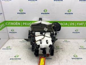 Usagé Boîtier chauffage Citroen DS3 (SA) 1.6 e-HDi Prix € 550,00 Règlement à la marge proposé par Snuverink Autodemontage