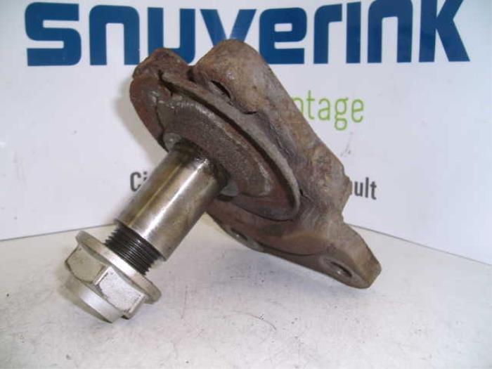 Rear axle journal from a Renault Laguna II Grandtour (KG) 1.9 dCi 120 2001