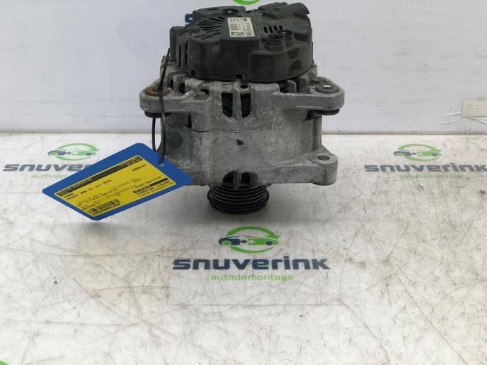 Dynamo från en Peugeot 2008 (CU) 1.2 12V e-THP PureTech 110 2016