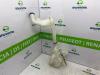 Peugeot 2008 (CU) 1.2 12V e-THP PureTech 110 Spolartank, vindruta