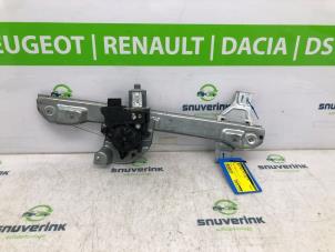 Used Window mechanism 4-door, front left Peugeot 2008 (CU) 1.2 12V e-THP PureTech 110 Price € 70,00 Margin scheme offered by Snuverink Autodemontage