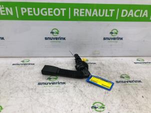 Used Front seatbelt buckle, left Peugeot Boxer (U9) 2.2 HDi 130 Euro 5 Price € 181,50 Inclusive VAT offered by Snuverink Autodemontage