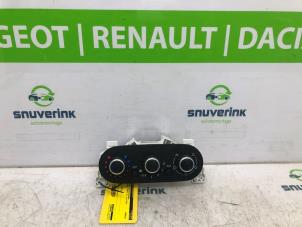 Used Heater control panel Renault Trafic (1FL/2FL/3FL/4FL) 2.0 dCi 16V 120 Price € 72,60 Inclusive VAT offered by Snuverink Autodemontage