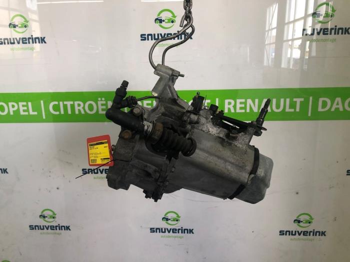 Gearbox from a Citroën C4 Berline (LC) 1.6 16V 2008