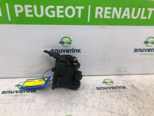 Usagé Boîtier de filtre carburant Peugeot 308 SW (L4/L9/LC/LJ/LR) 1.6 BlueHDi 120 Prix € 75,00 Règlement à la marge proposé par Snuverink Autodemontage