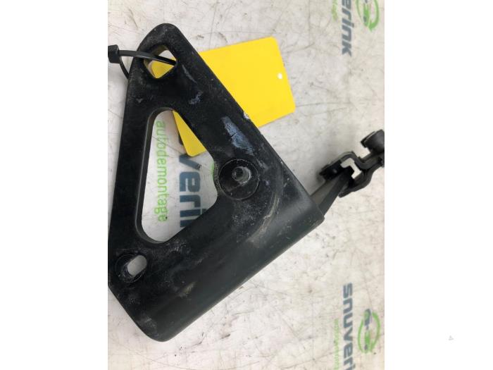 Sliding door roller, right from a Renault Trafic (1FL/2FL/3FL/4FL) 2.0 dCi 16V 120 2019