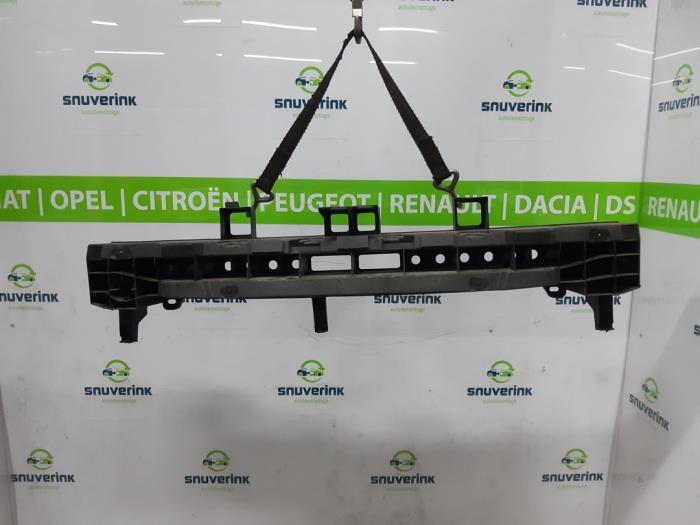 Rear bumper frame from a Renault Clio IV (5R) 0.9 Energy TCE 90 12V 2018