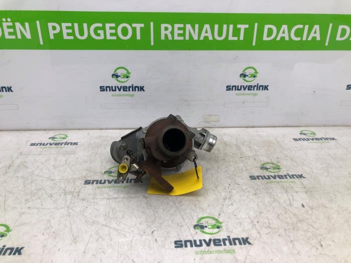 Używane Turbo Renault Clio IV Estate/Grandtour (7R) 1.5 Energy dCi 90 FAP Cena € 116,16 Z VAT oferowane przez Snuverink Autodemontage