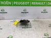 Renault Trafic New (FL) 2.0 dCi 16V 90 Borne de batterie