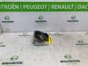 Battery pole from a Renault Trafic New (FL) 2.0 dCi 16V 90 2012