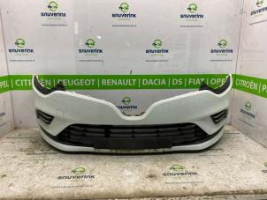 Used Front bumper Renault Clio IV (5R) 0.9 Energy TCE 90 12V Price on request offered by Snuverink Autodemontage
