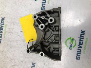 Used Engine mount Renault Express 1.5 dCi 75 Price € 48,40 Inclusive VAT offered by Snuverink Autodemontage